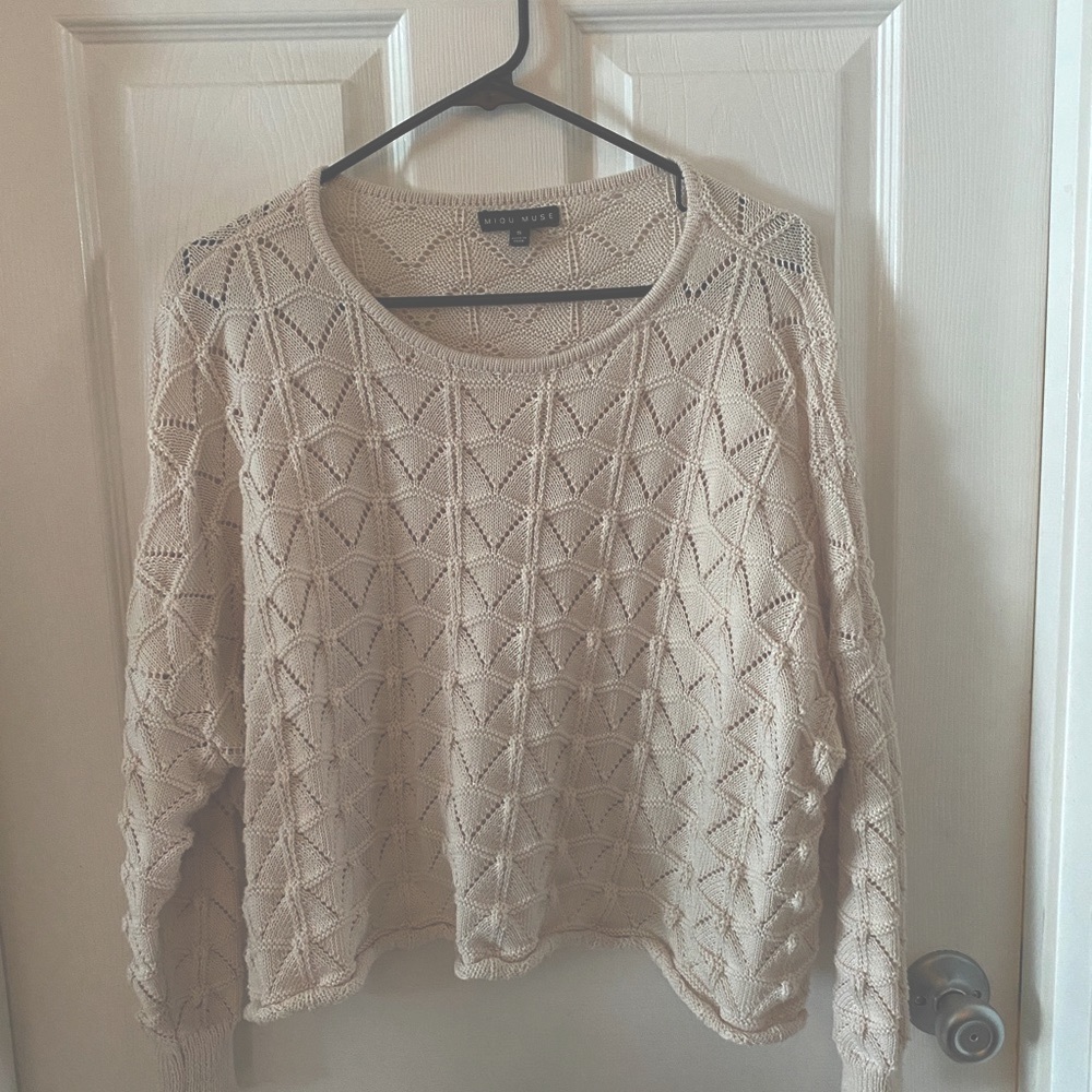 Comfy Cropped Beachy Cream Sweater